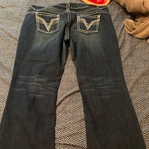 Woman’s plus size Viagoss jeans
